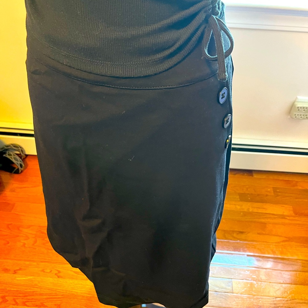 Skirt with shaper built in